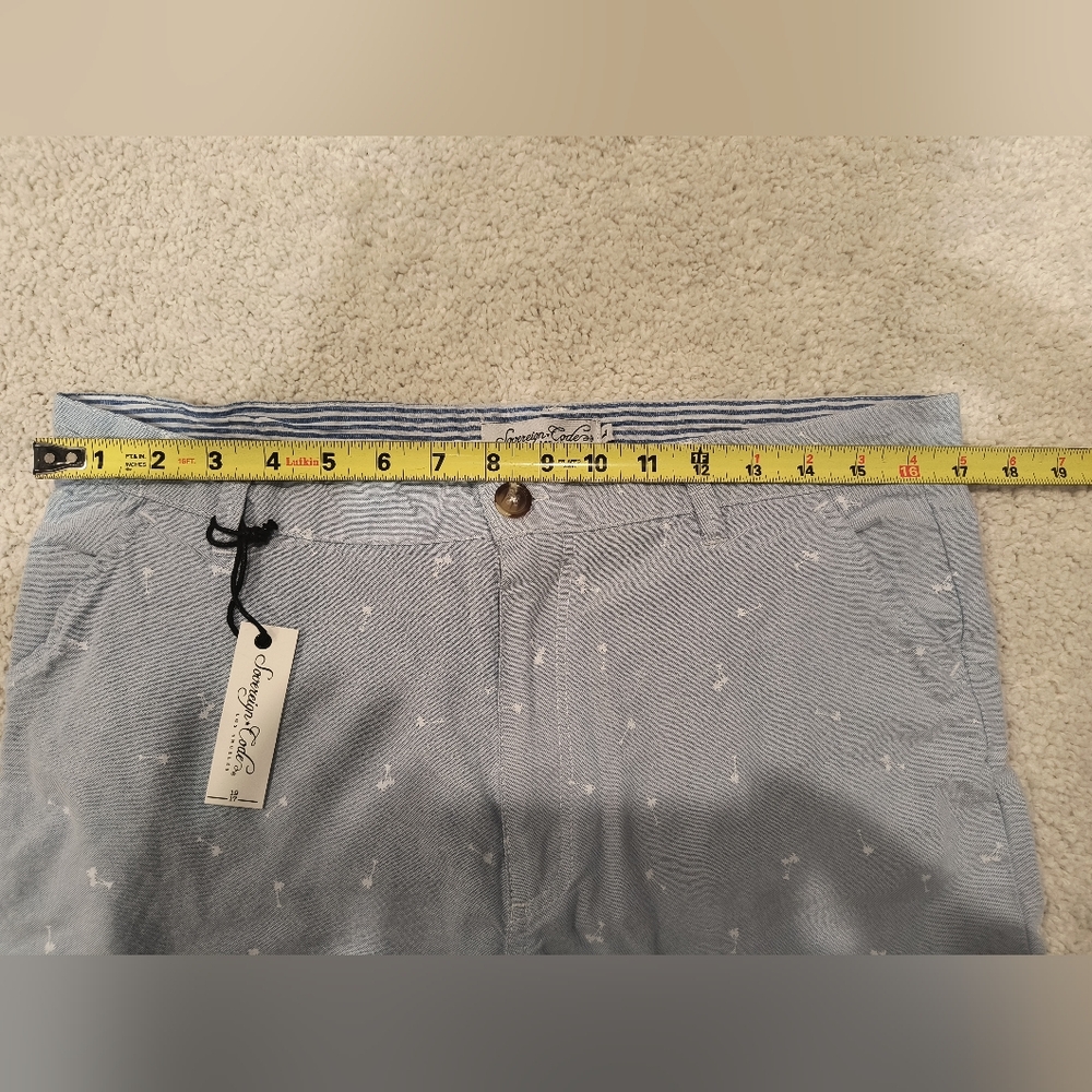 Sovereign Code Shorts Sz L but fit more Like a womens 8/10